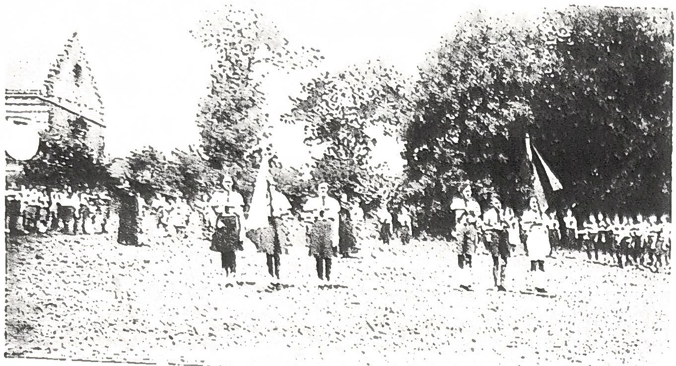 « Salut au Drapeau 1942 », légende de l'album.